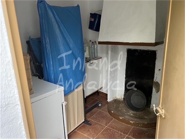 Image No.17-2 Bed House for sale