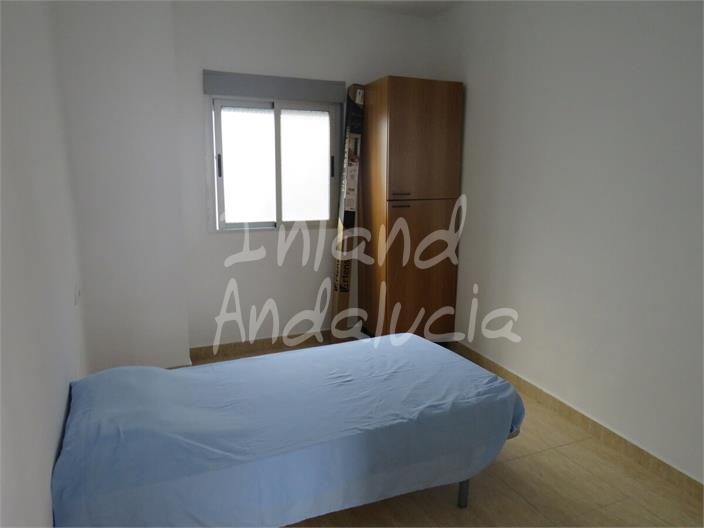 Image No.10-3 Bed House for sale