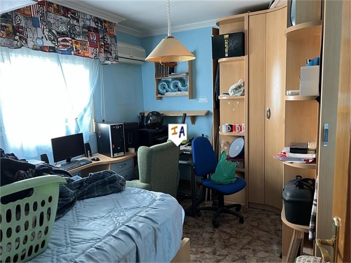 Image No.11-4 Bed House for sale