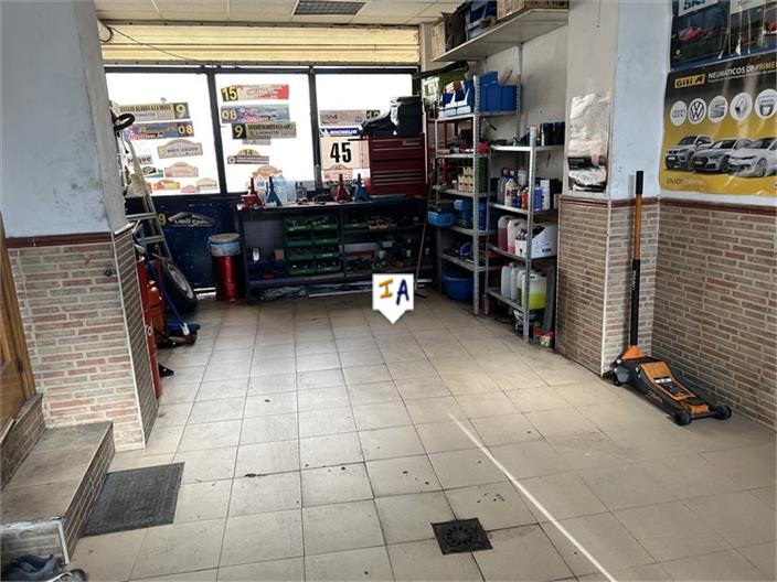 Image No.17-4 Bed House for sale