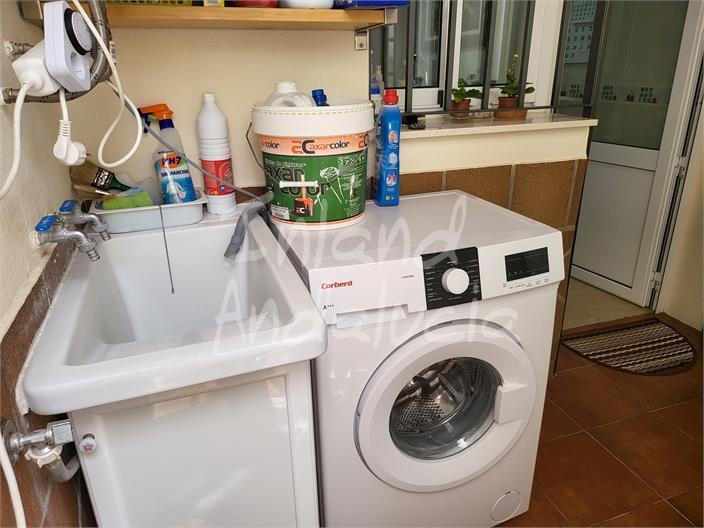 Image No.5-3 Bed House for sale