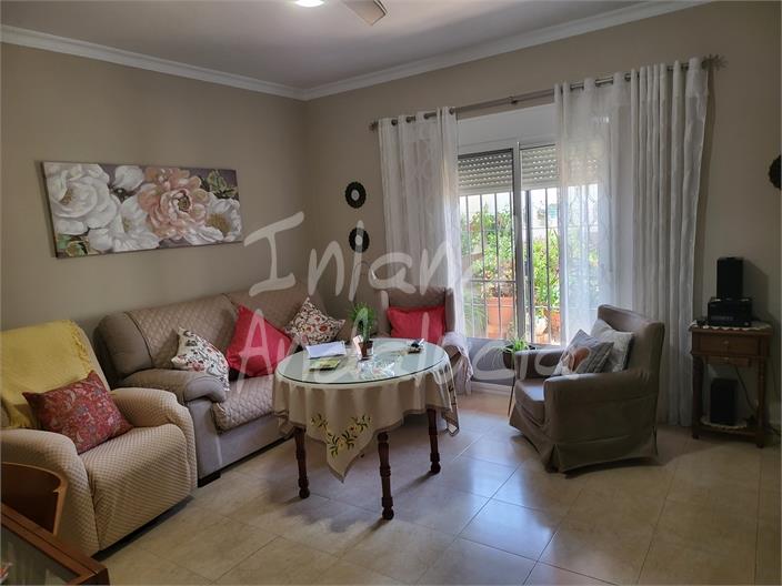 Image No.9-3 Bed House for sale