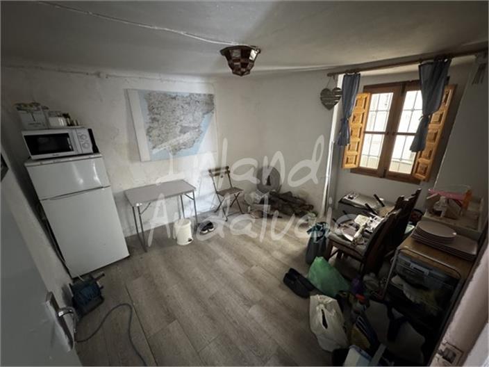 Image No.16-3 Bed Farmhouse for sale