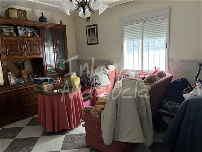 Image No.12-4 Bed House for sale