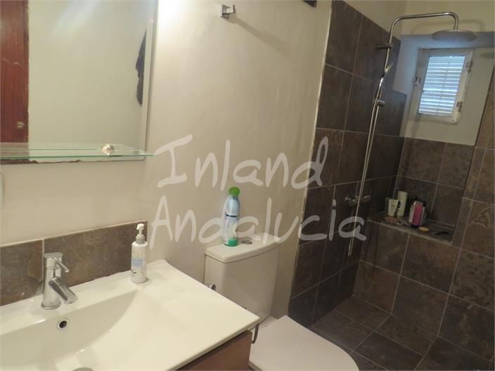 Image No.14-4 Bed House for sale