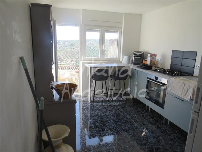 Image No.3-4 Bed House for sale