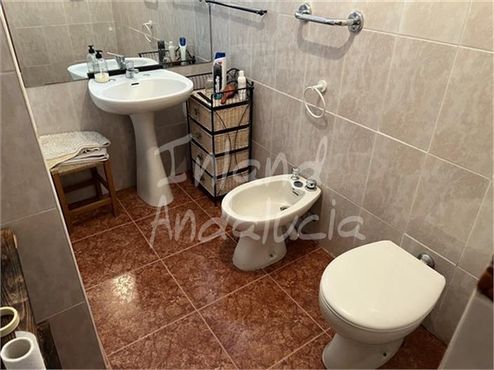 Image No.13-5 Bed House for sale