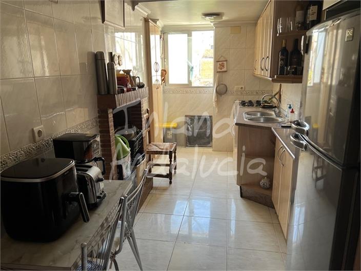 Image No.4-5 Bed House for sale