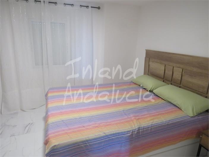 Image No.10-3 Bed House for sale