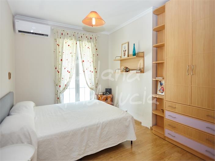 Image No.13-7 Bed Villa for sale