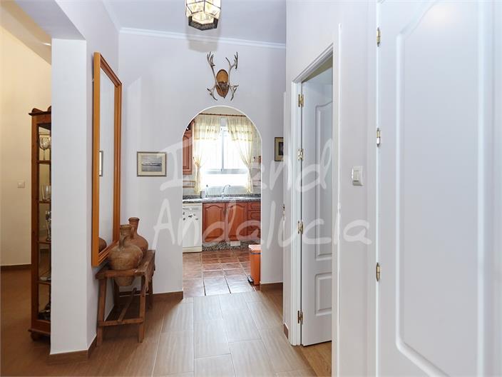 Image No.4-7 Bed Villa for sale