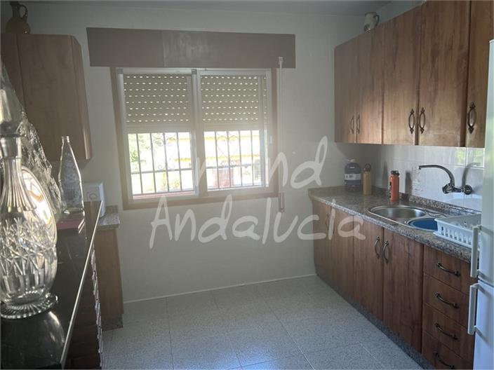 Image No.9-4 Bed House for sale