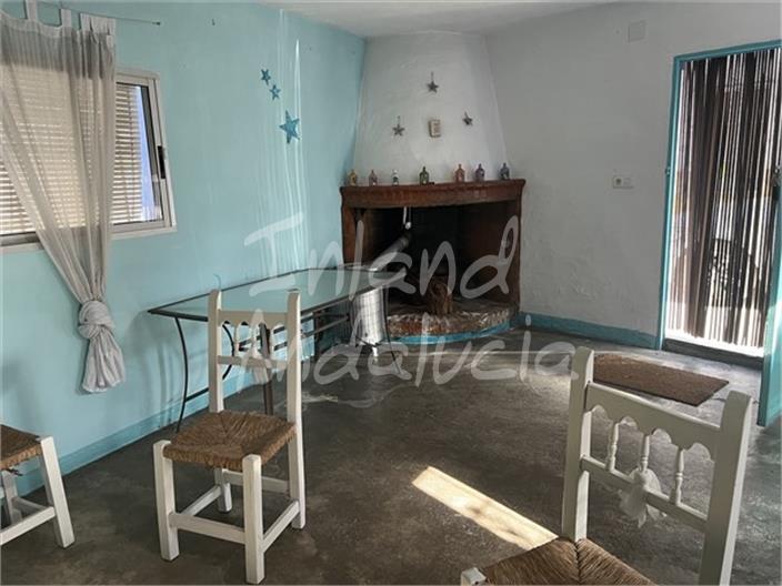 Image No.17-5 Bed House for sale