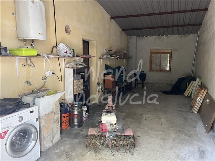 Image No.15-2 Bed House for sale