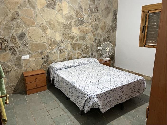 Image No.6-2 Bed House for sale