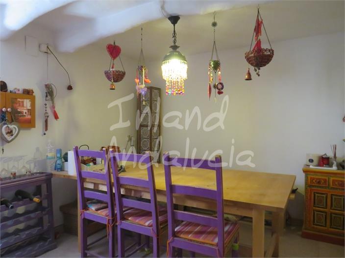 Image No.14-3 Bed House for sale