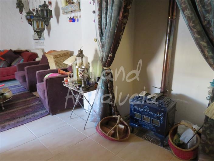 Image No.9-3 Bed House for sale