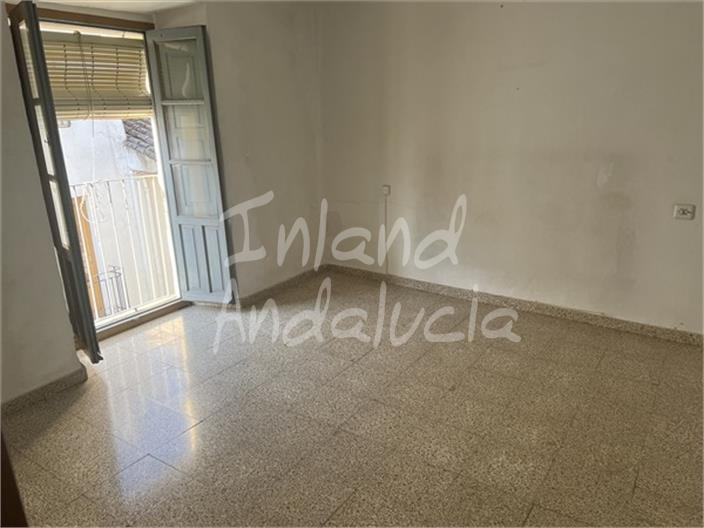 Image No.12-3 Bed House for sale