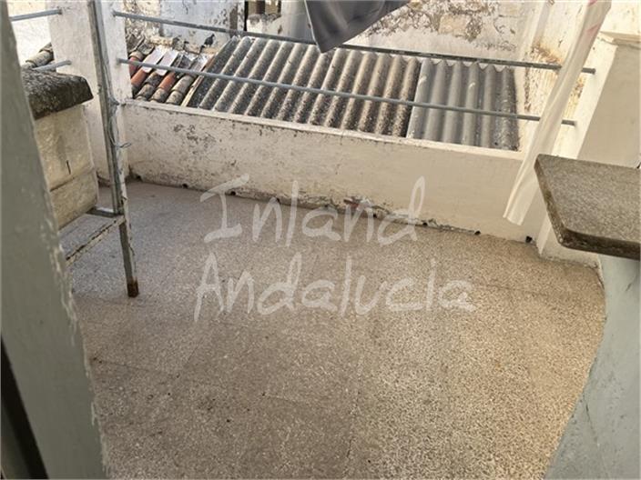 Image No.15-3 Bed House for sale