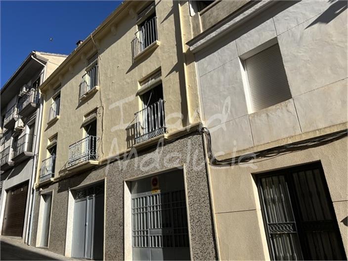 Image No.16-3 Bed House for sale