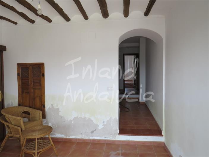 Image No.12-5 Bed House for sale