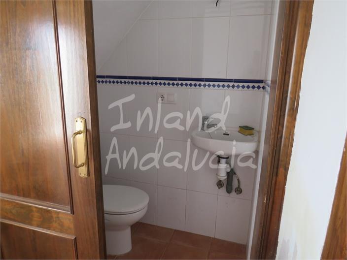 Image No.13-5 Bed House for sale