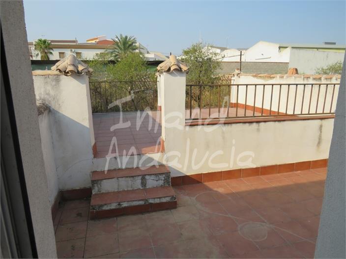 Image No.17-5 Bed House for sale