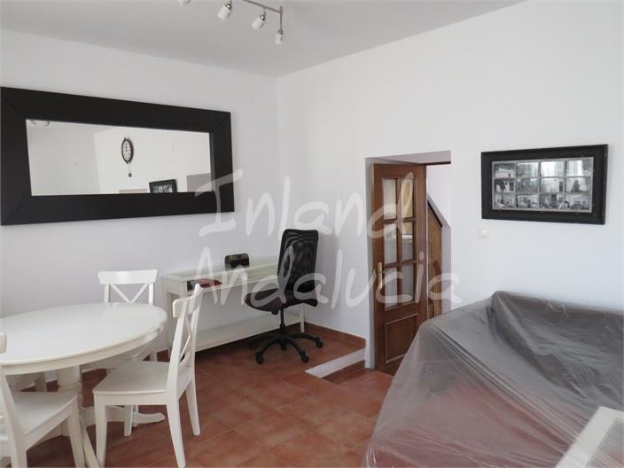 Image No.6-5 Bed House for sale