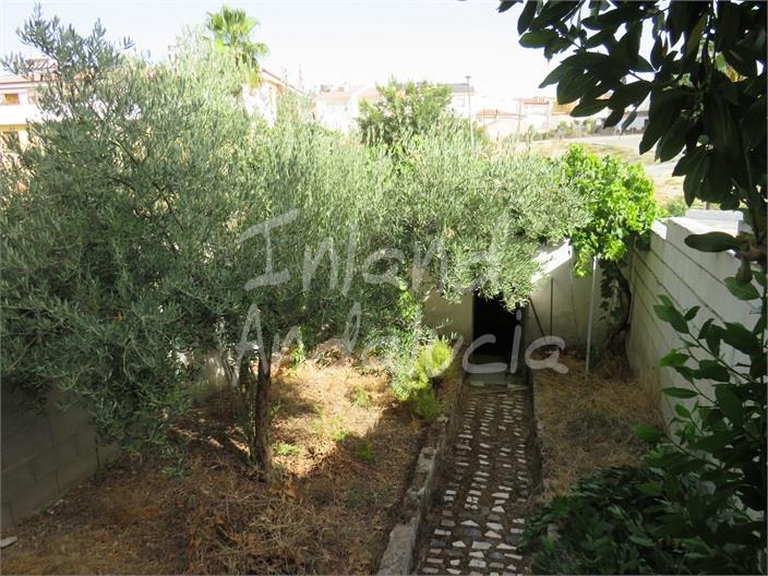 Image No.16-4 Bed House for sale