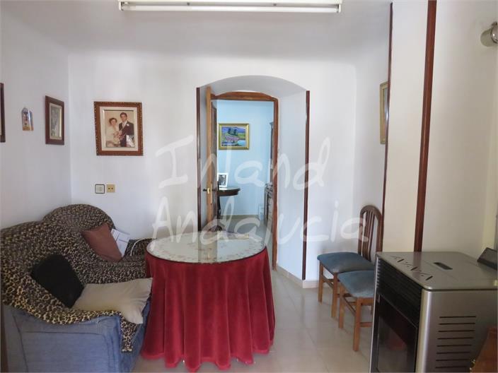 Image No.4-4 Bed House for sale