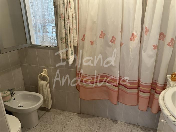 Image No.11-4 Bed House for sale