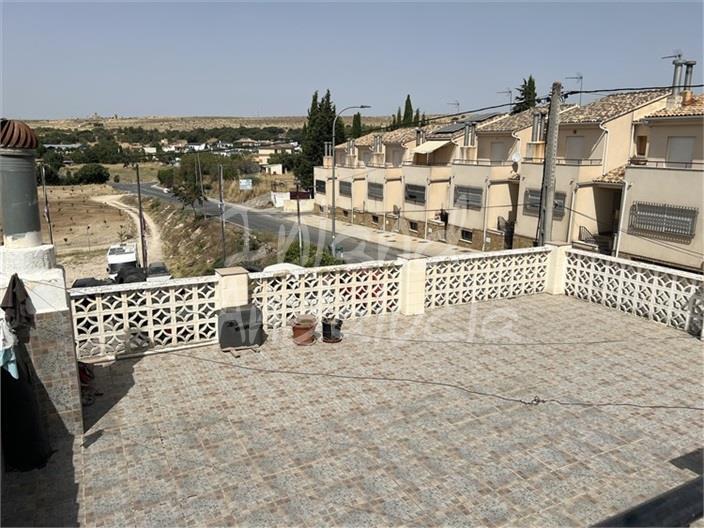 Image No.3-4 Bed House for sale