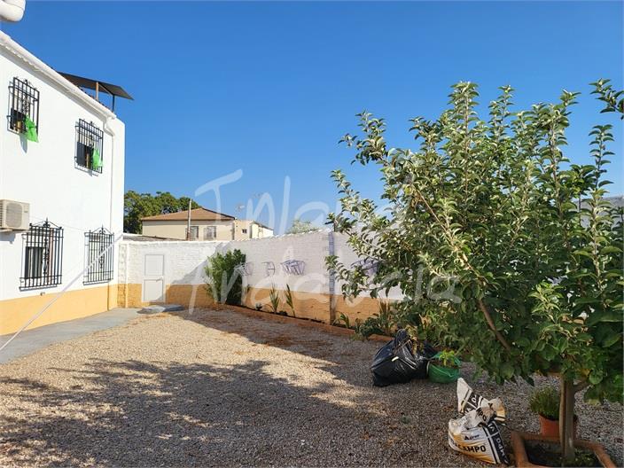 Image No.16-5 Bed House for sale