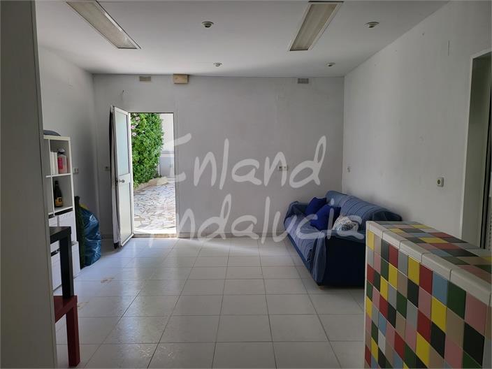 Image No.14-5 Bed House for sale