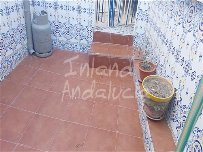 Image No.5-5 Bed House for sale