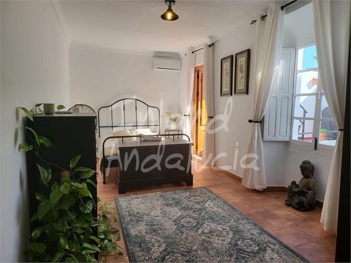 Image No.14-3 Bed House for sale