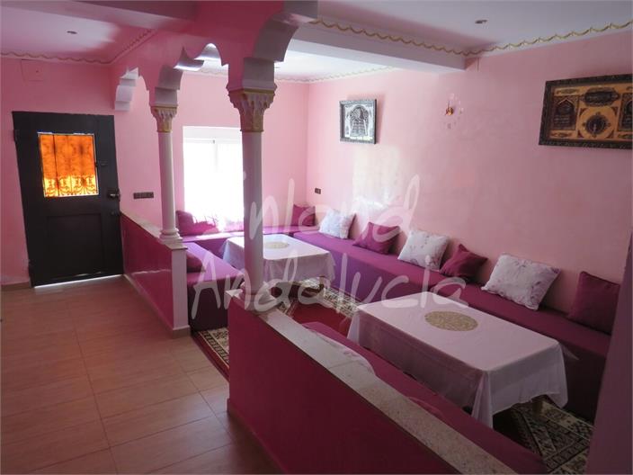 Image No.14-2 Bed House for sale