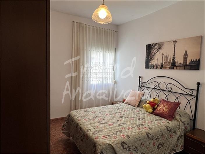 Image No.13-4 Bed House for sale