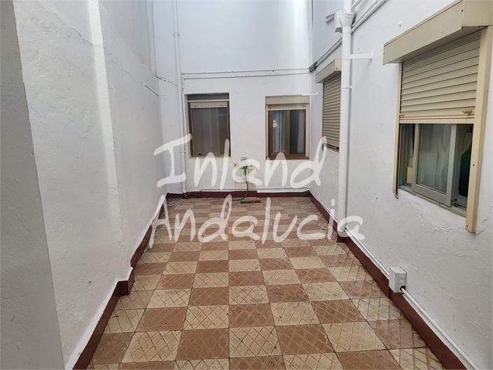 Image No.16-3 Bed Property for sale