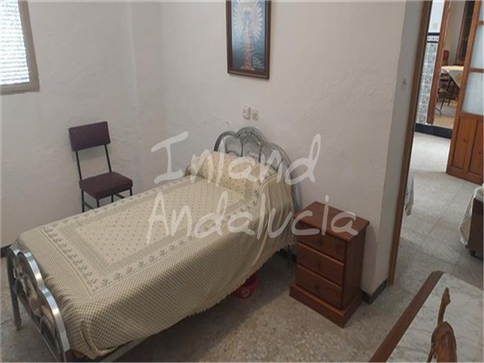 Image No.13-4 Bed House for sale