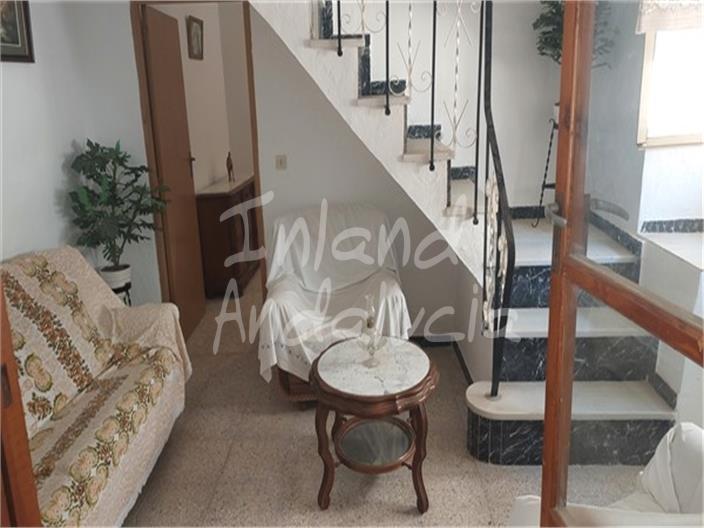 Image No.3-4 Bed House for sale