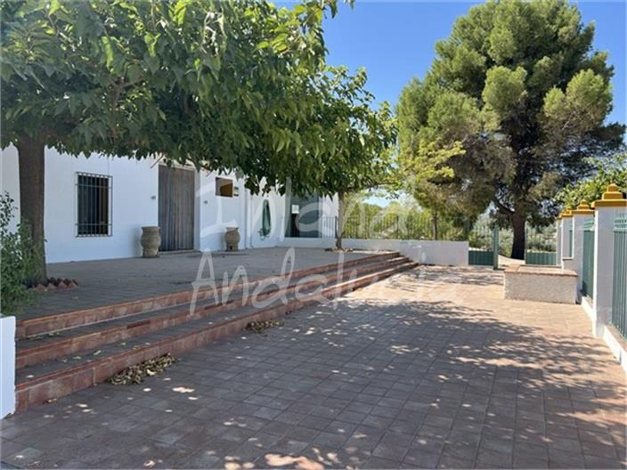 Image No.14-5 Bed Farmhouse for sale