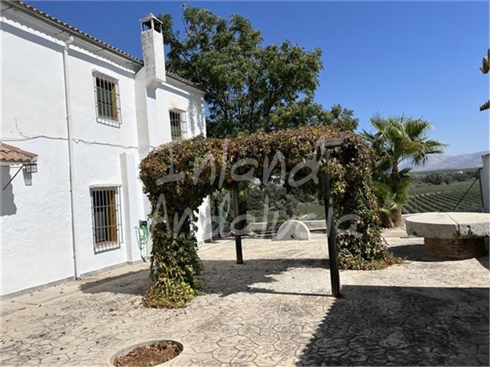 Image No.15-5 Bed Farmhouse for sale