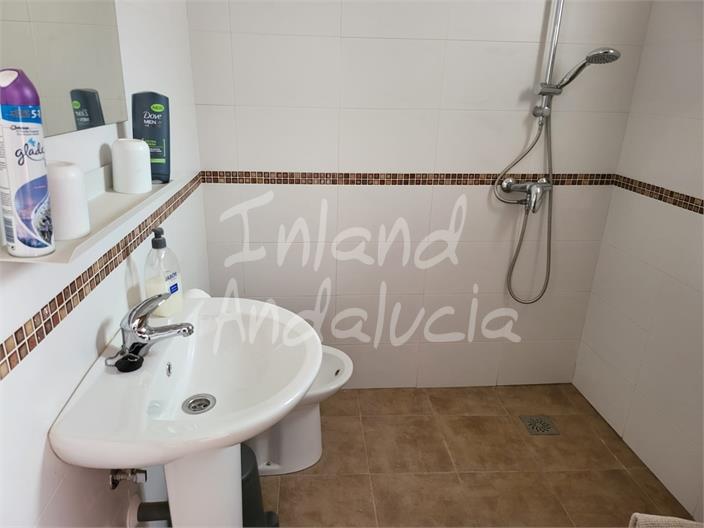 Image No.12-4 Bed House for sale