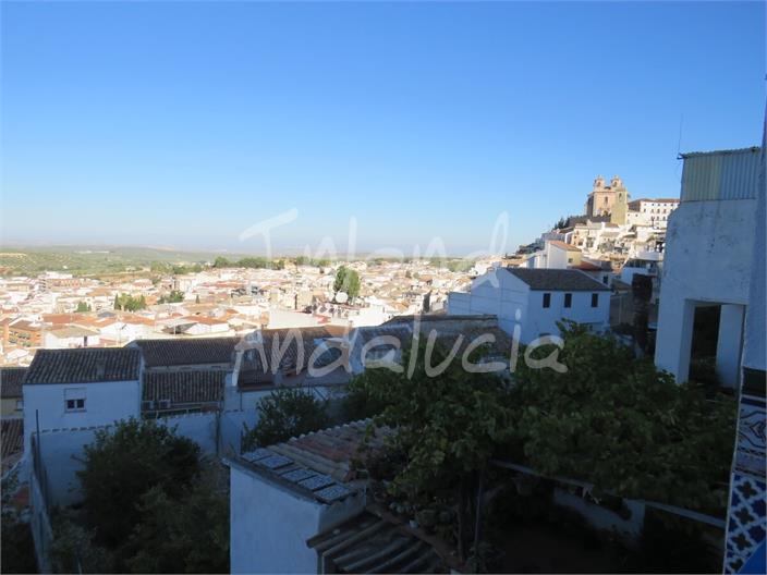 Image No.3-3 Bed House for sale