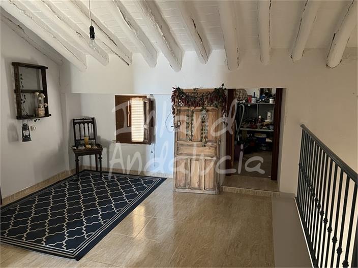 Image No.14-3 Bed House for sale