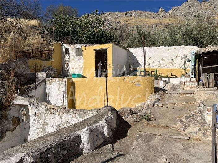 Image No.5-3 Bed House for sale