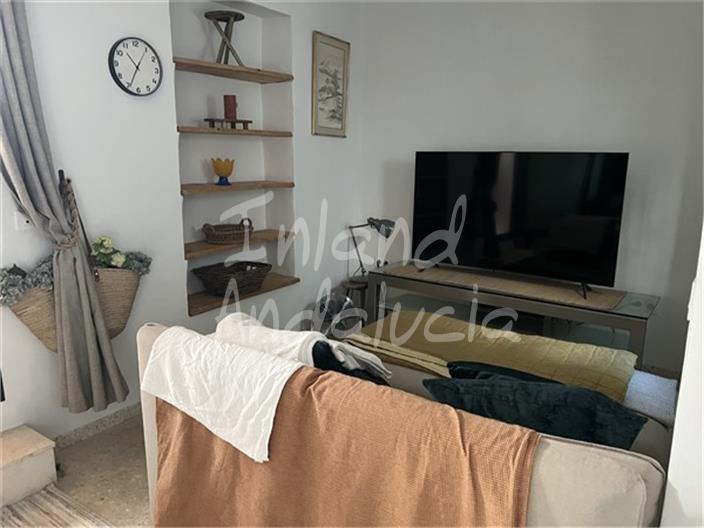 Image No.12-4 Bed House for sale