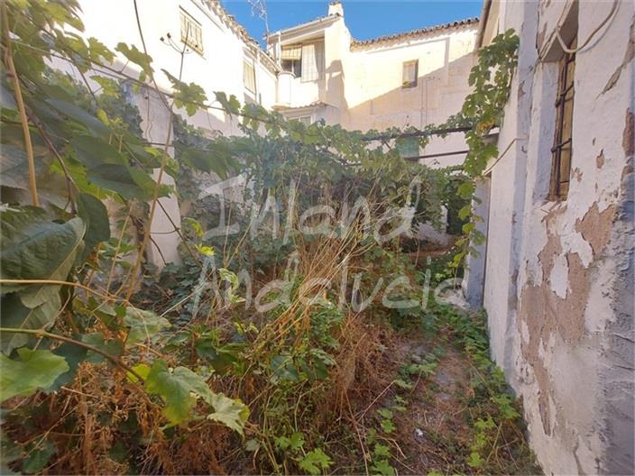 Image No.16-5 Bed House for sale