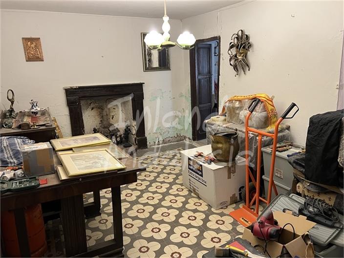 Image No.6-5 Bed House for sale